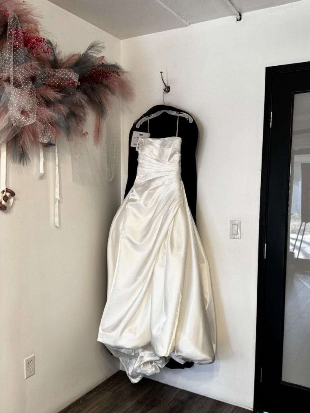 NEW Maggie Sottero, Mirabella Wedding dress (altered) - Picture 4 of 8